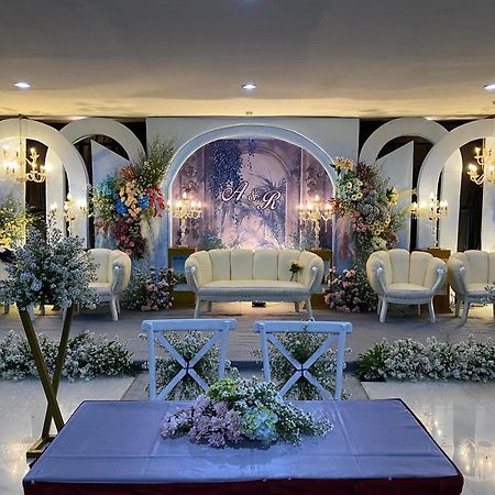 Utc Hotel Σεμαράνγκ Εξωτερικό φωτογραφία