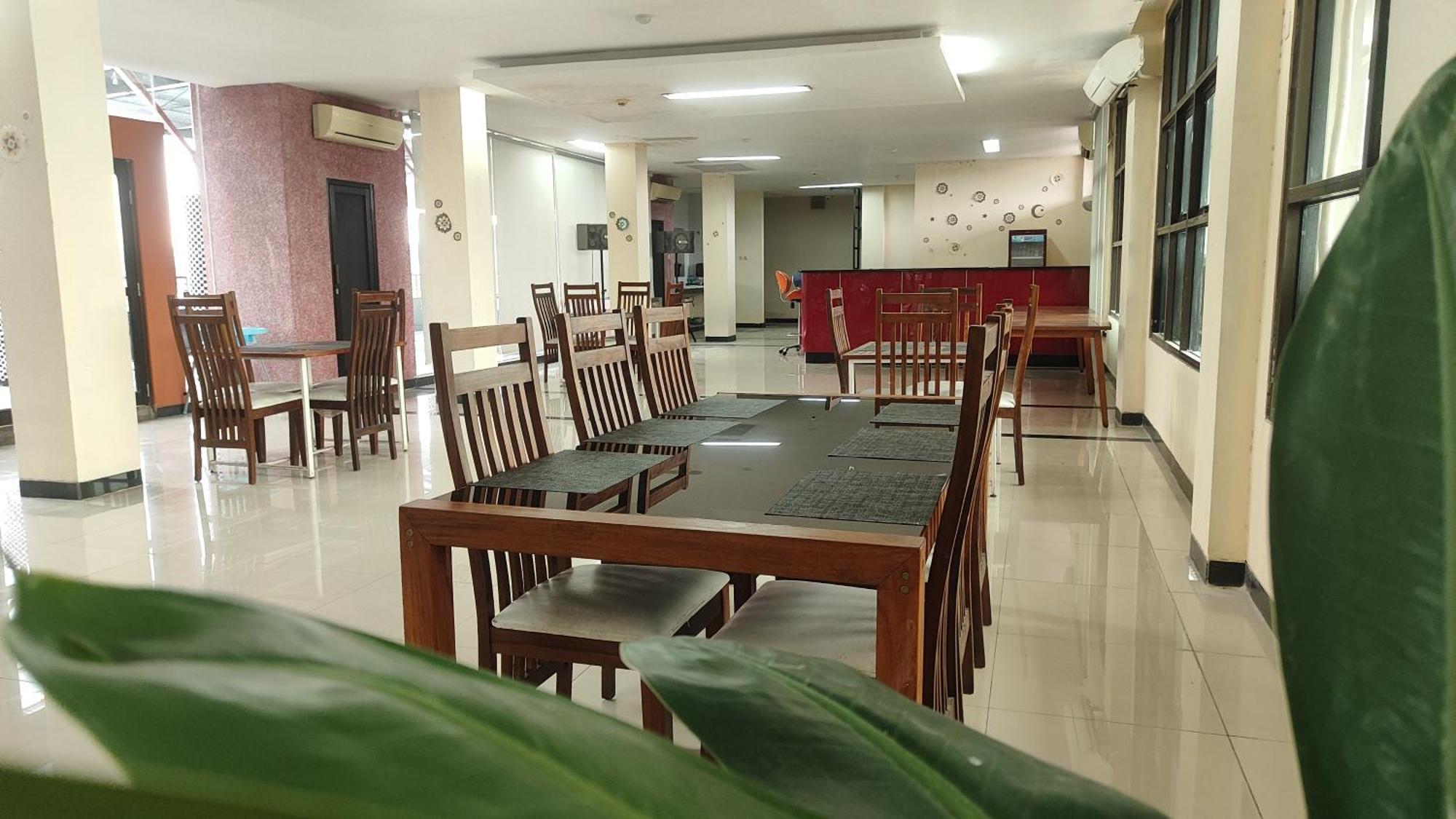 Utc Hotel Σεμαράνγκ Εξωτερικό φωτογραφία