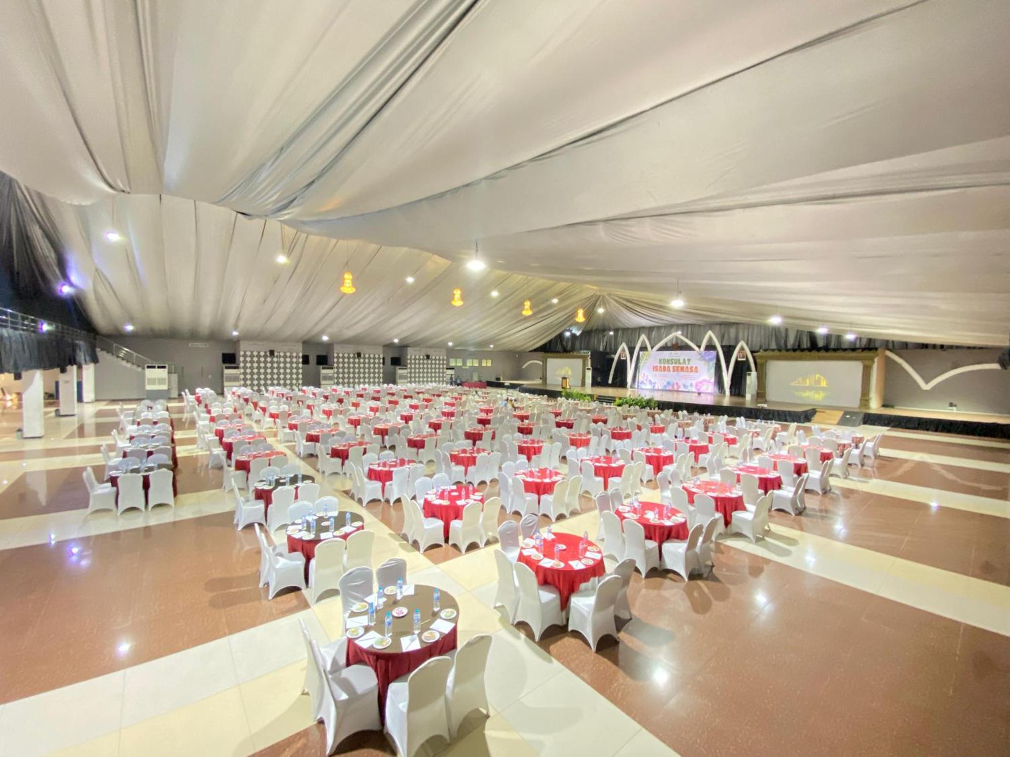 Utc Hotel Σεμαράνγκ Εξωτερικό φωτογραφία