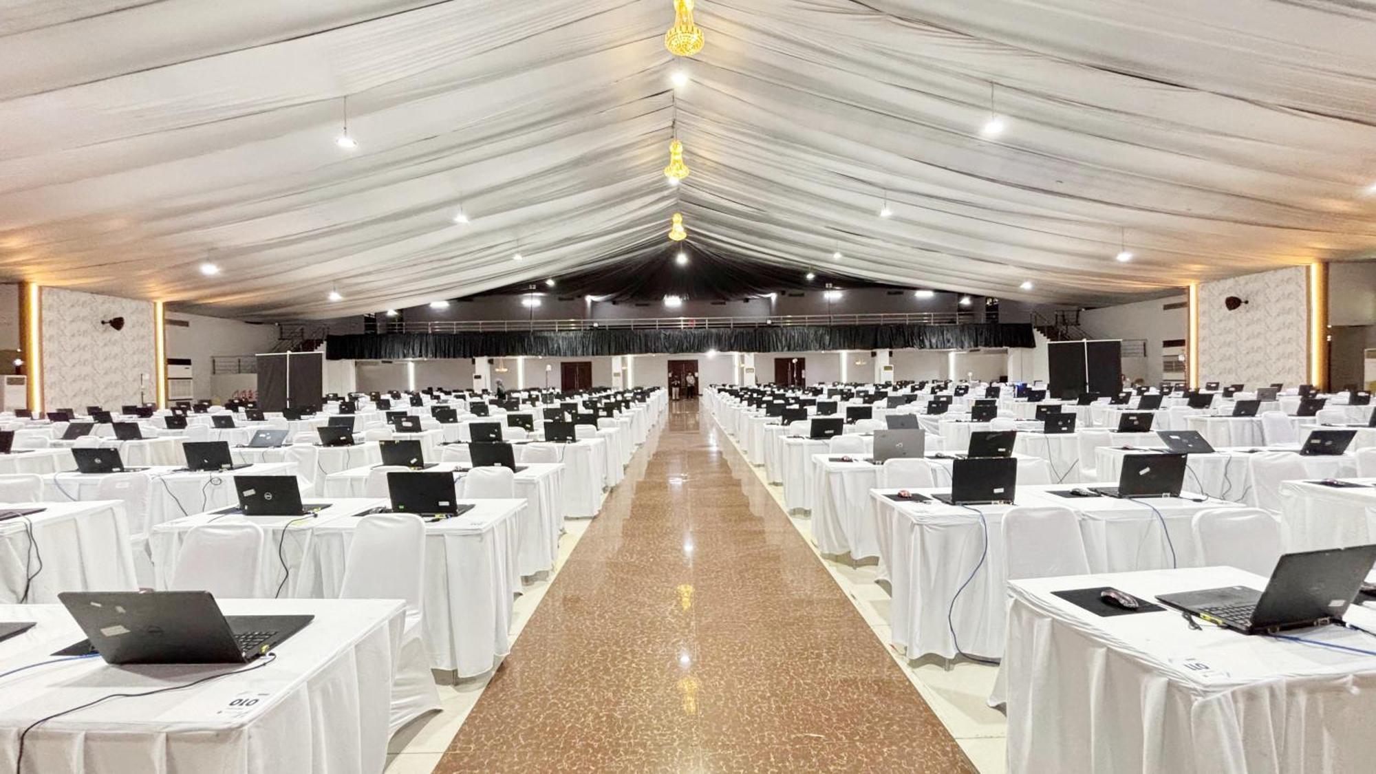 Utc Hotel Σεμαράνγκ Εξωτερικό φωτογραφία