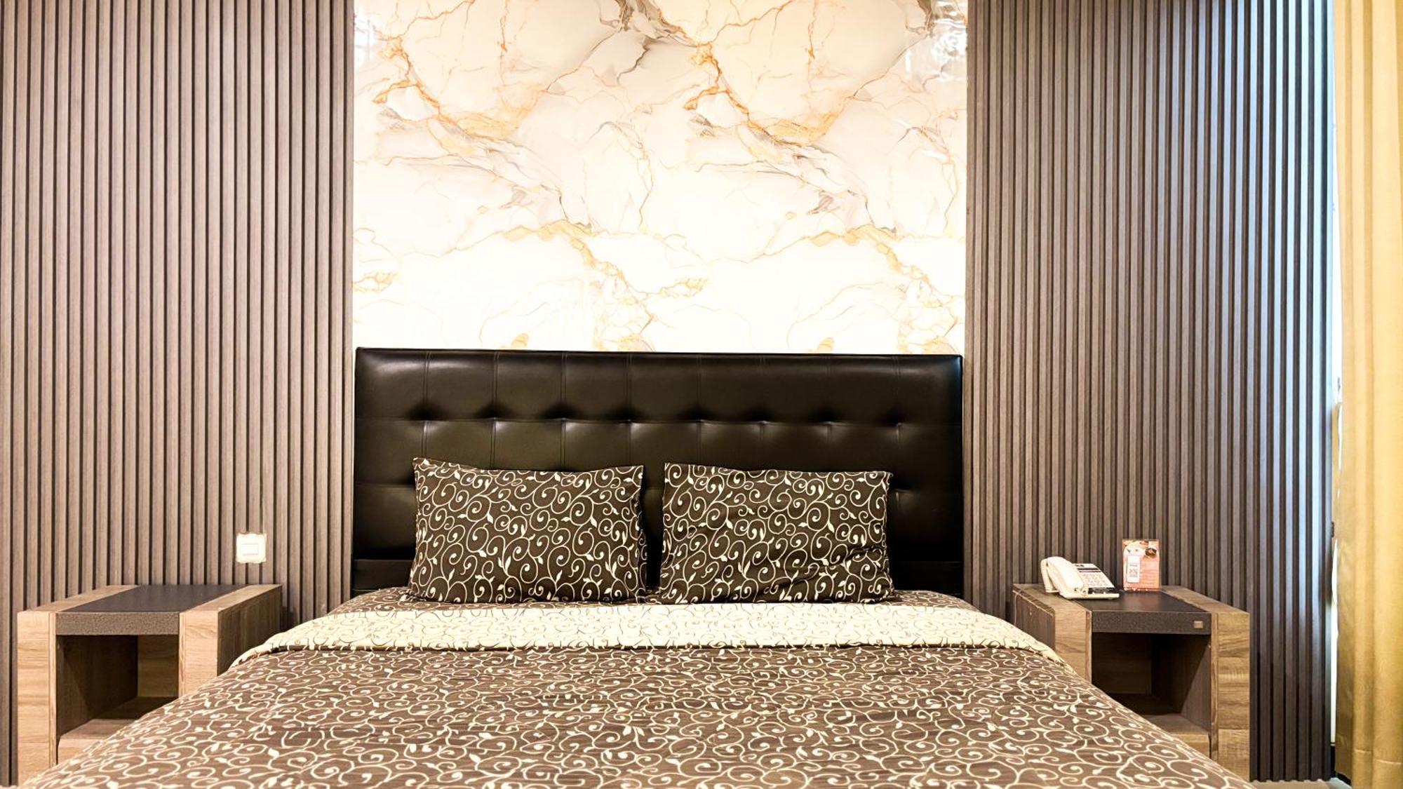 Utc Hotel Σεμαράνγκ Εξωτερικό φωτογραφία
